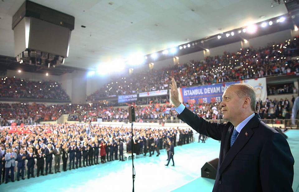 Turquie : le limogeage d&rsquo;universitaires crée un climat de peur, selon HRW