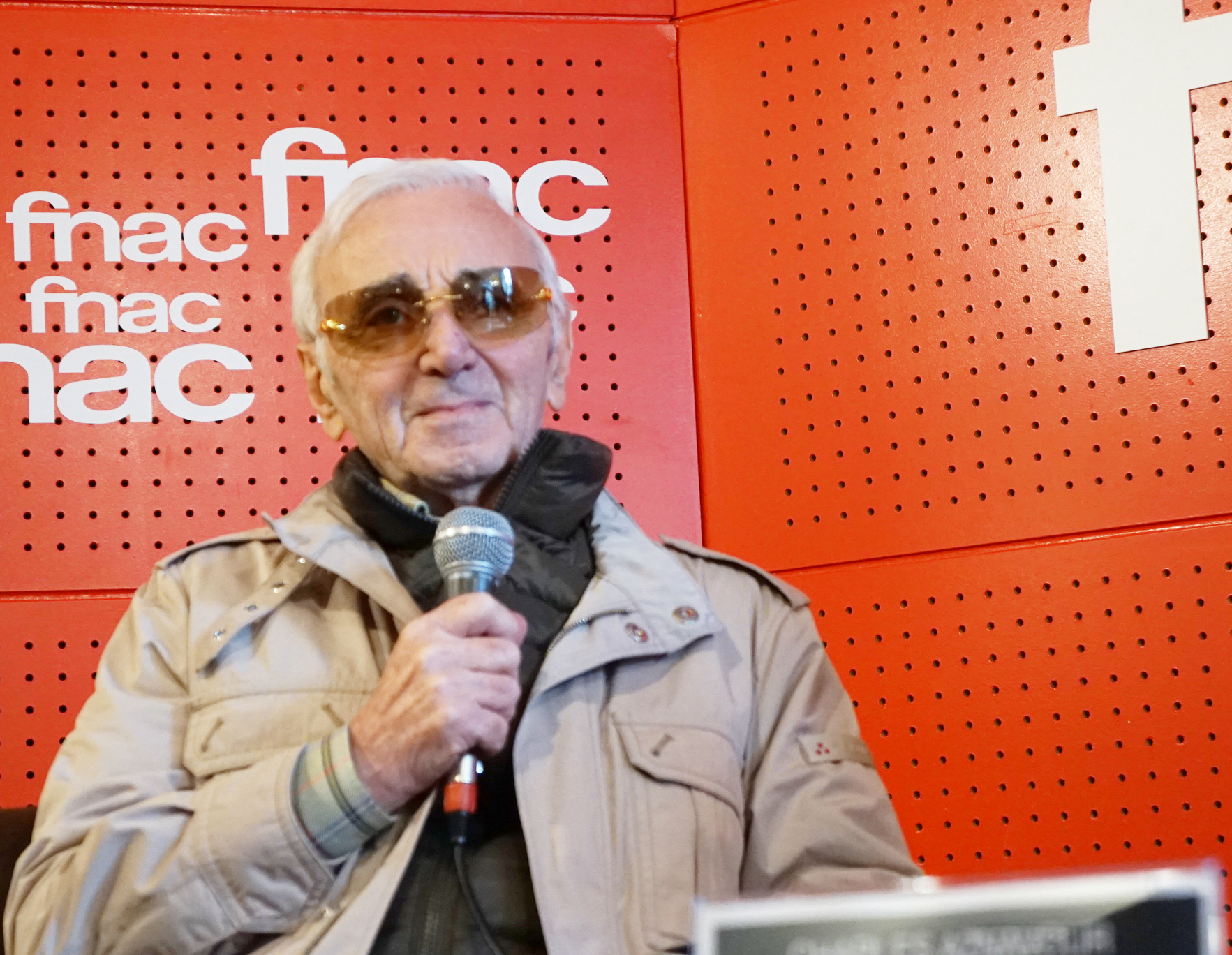 Report des dates de concert de Charles Aznavour