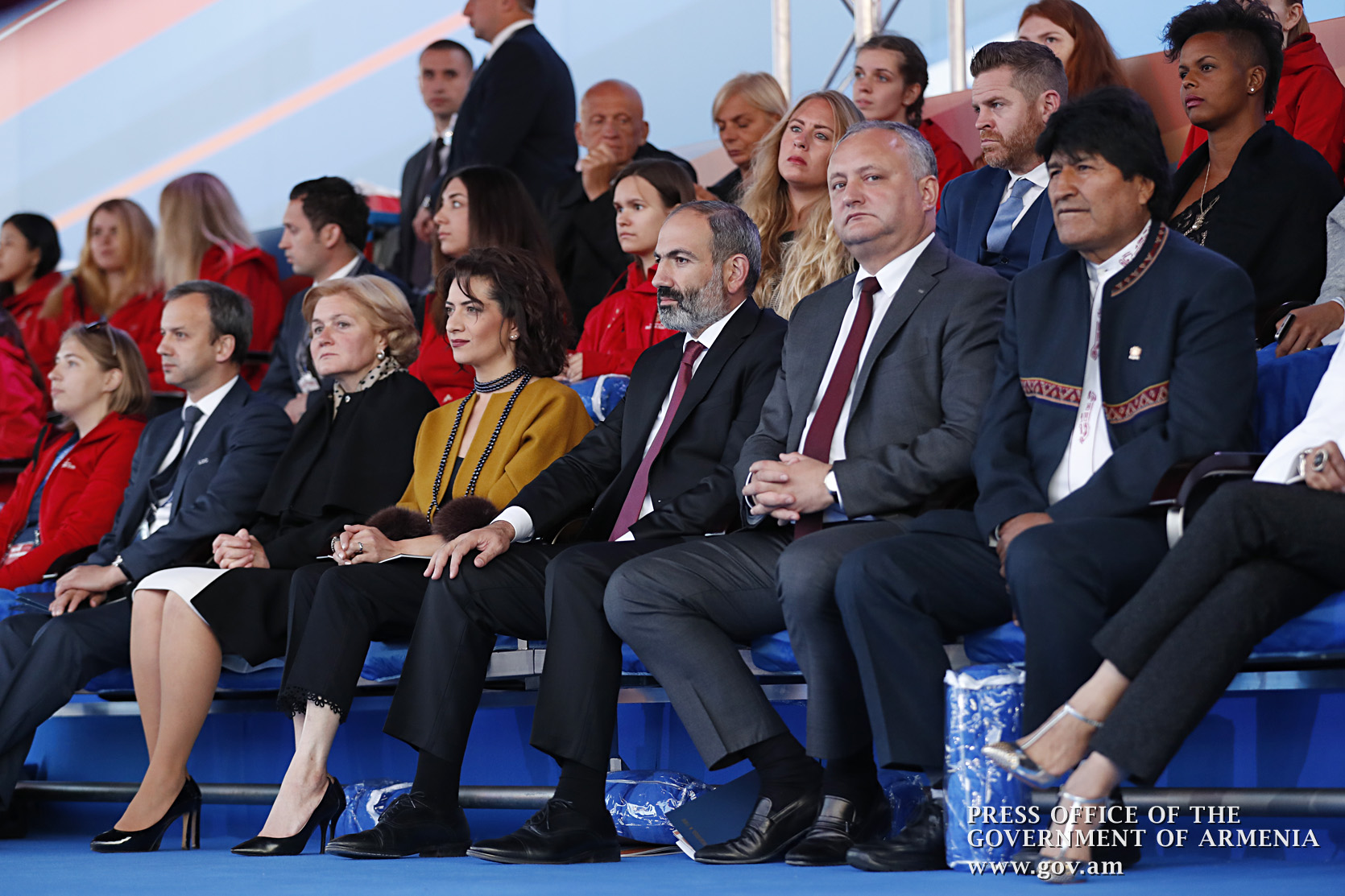 Le Premier ministre arménien Nikol Pachinian était parmi la quinzaine de chefs de gouvernements ou d&rsquo;Etats invités par Poutine au concert à Moscou