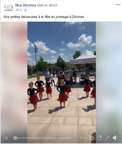 Nos petites danseuses à la fête du jumelage à Décines