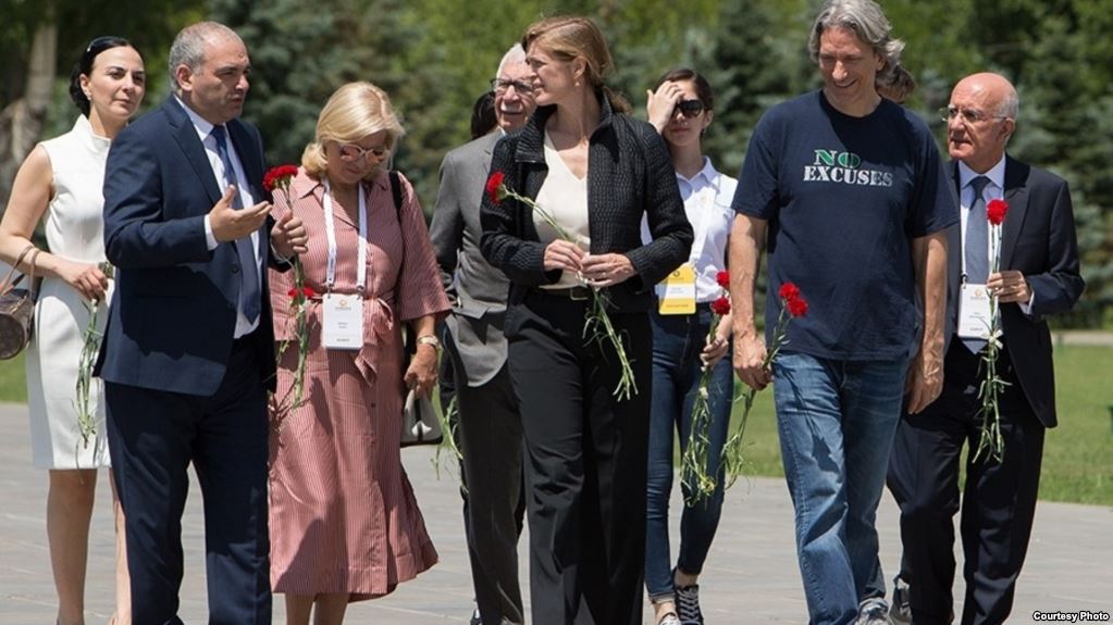 Samantha Power regrette qu&rsquo;Obama n&rsquo;ait pas reconnu le génocide