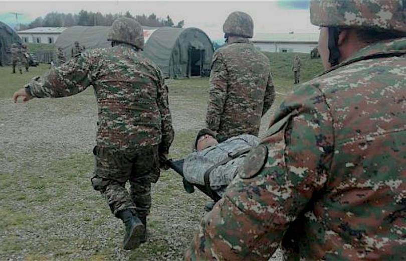 Un soldat arménien Gevorg Khatchatryan (20 ans) blessé au front en Artsakh par un tir azéri le 7 juin