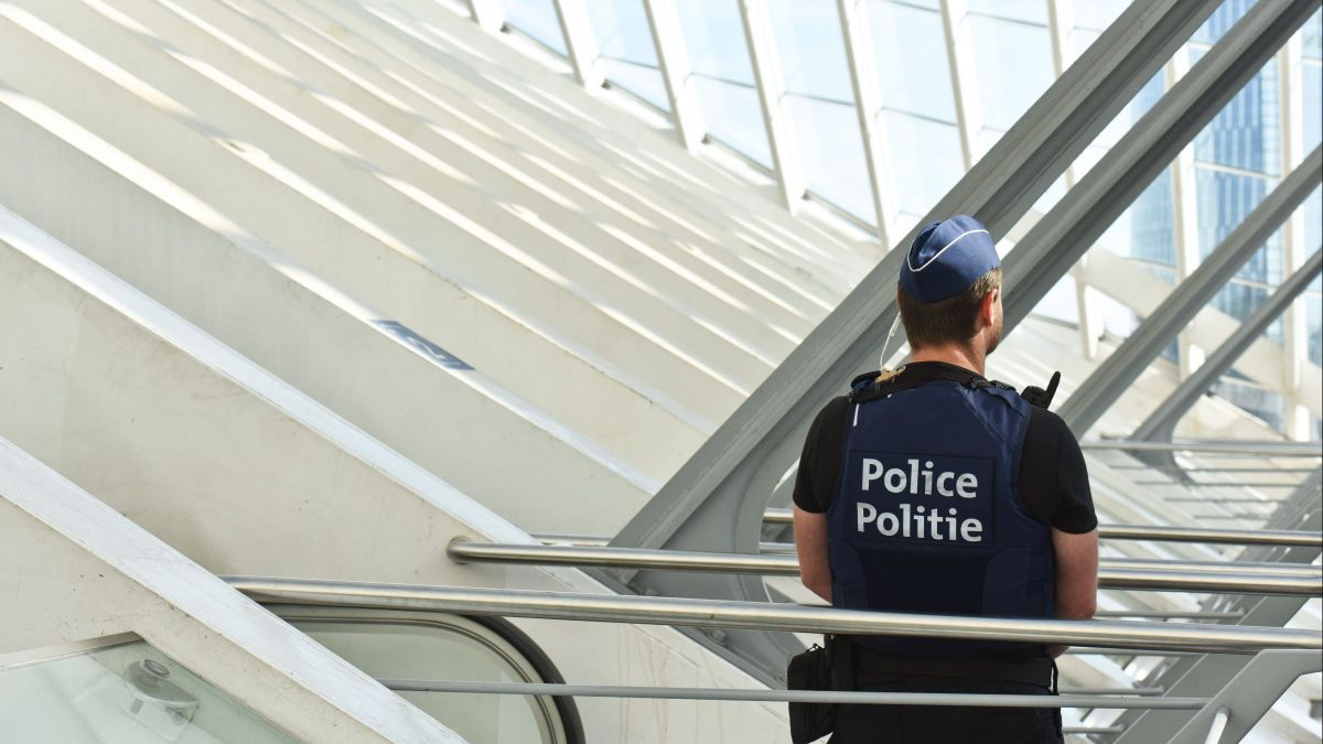 Fillette kurde tuée en Belgique : le policier auteur du tir se dit anéanti