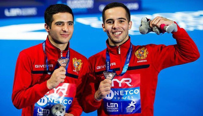 Vladimir Haroutyounyan-Lev Sargsyan (plongeon 10m synchronisée) offrent à l’Arménie sa première médaille en championnat d’Europe de natation depuis l’indépendance