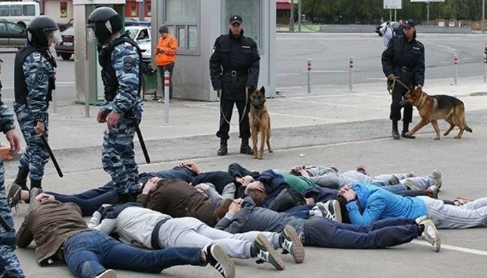 Violences entre Arméniens, Azéris, Tchétchènes et Géorgiens, suite à un accident entre deux véhicules à Moscou