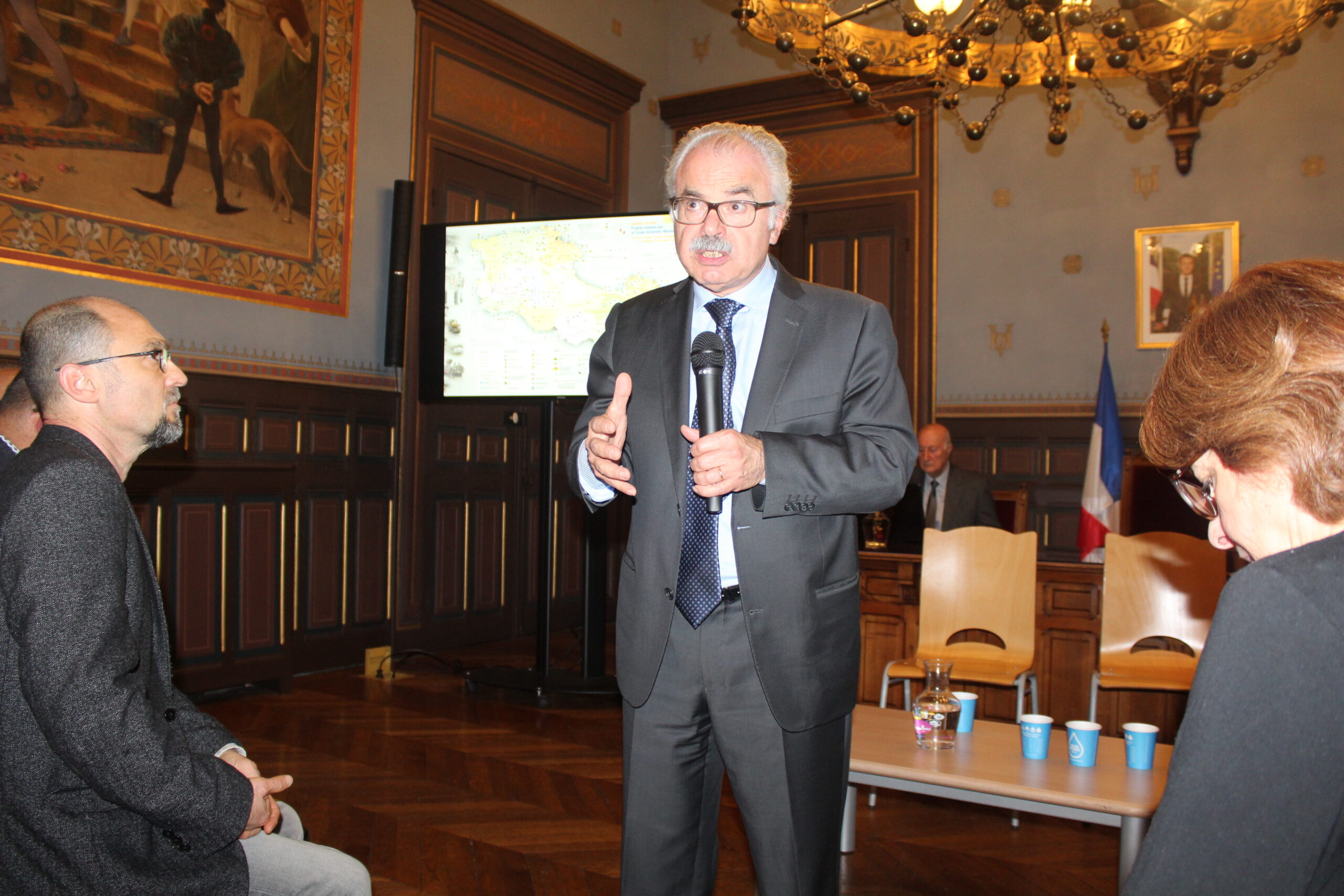 Bédros Terzian le président national du Fonds Arménien de France a rencontré le public à Valence