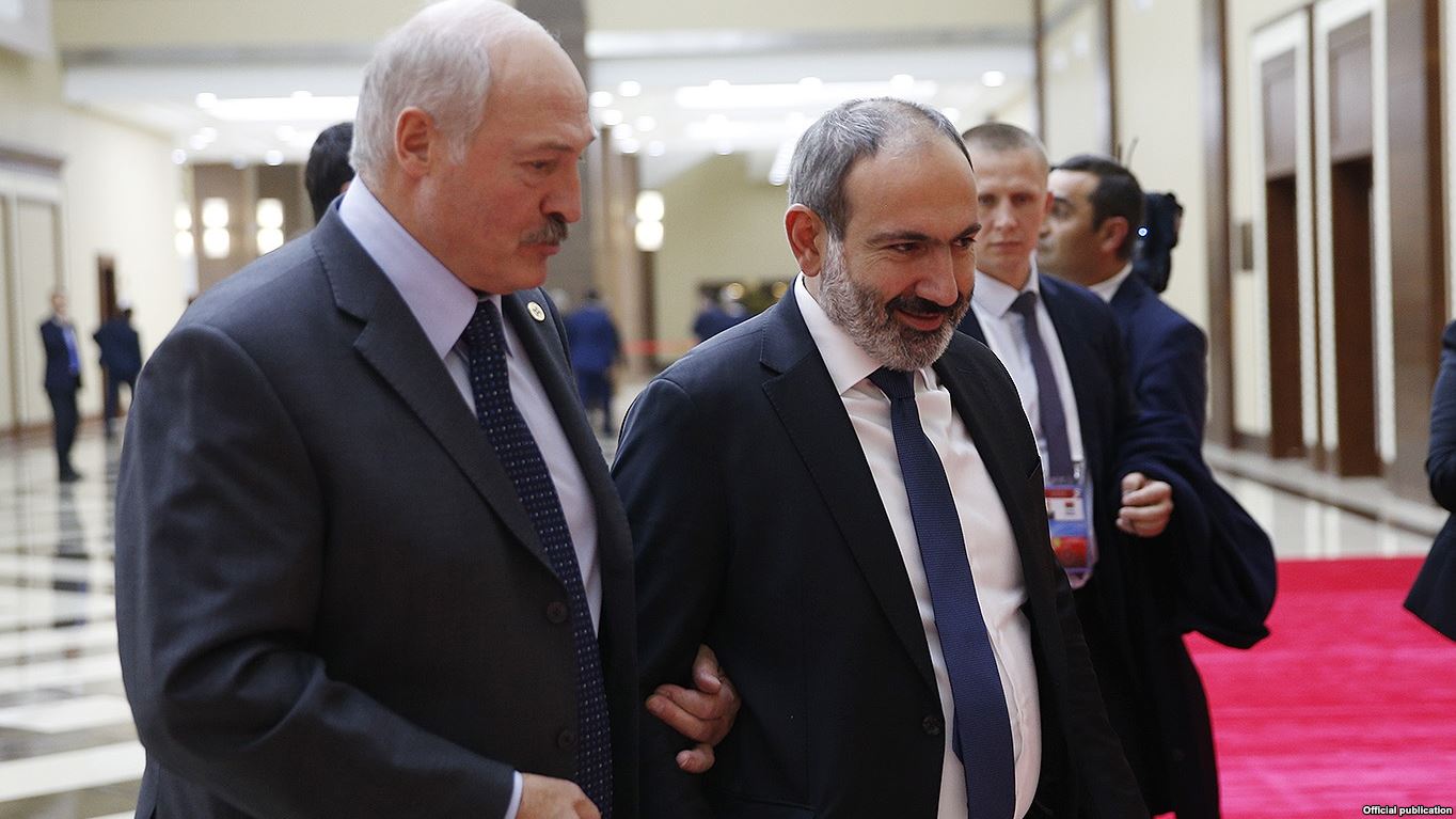 Fortes turbulences entre l’Arménie et la Biélorussie