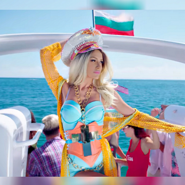La chanteuse Lilit Hovhannisyan, c’est un peu la Madonna de l’Arménie, doublée d’une Kim Kardashian