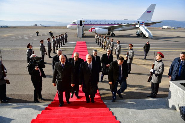 Le président arménien Armen Sarkissian est arrivé à Tbilissi pour les cérémonies d’installation de la présidente géorgienne Salomé Zourabichvili