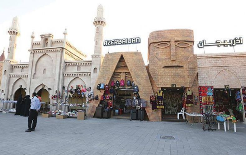 Le stand de l’Azerbaïdjan à la Foire internationale d’Abu Dhabi représente « Dadik et Mamik » le symbole arménien de l’Artsakh