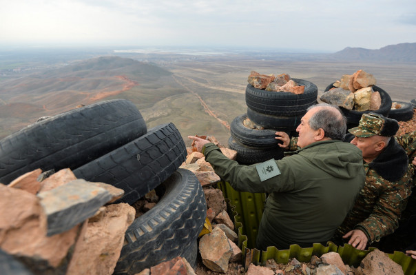 Le président arménien s’est rendu sur la position de défense « Monté » à la frontière de l’Arménie et du Nakhitchevan