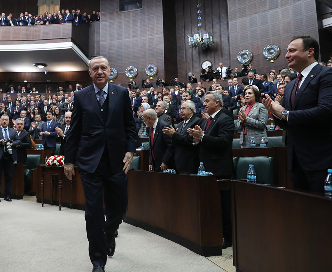 Erdogan dénonce des propos « inacceptables » de Bolton sur les milices kurdes