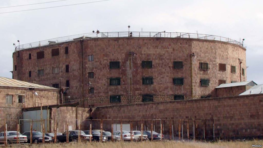 Le chef du parti des Aigles arméniens meurt en prison