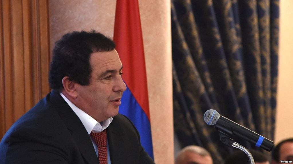 Le fils de Gaguik Tsaroukian interrogé par la police