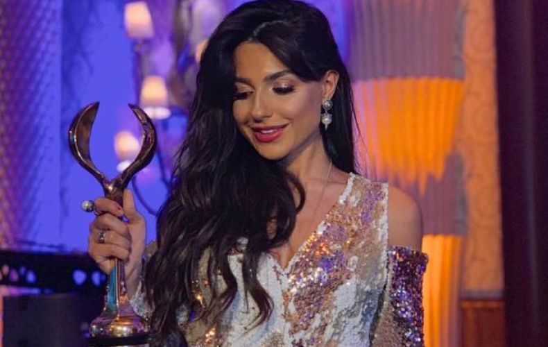 La chanteuse d’Arménie Sirusho reçoit le prix international DIAFA à Dubaï