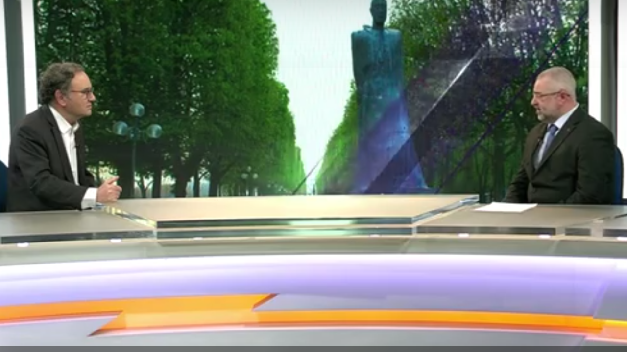 Emmanuel Macron au CCAF : la réaction d’Ara Toranian sur Shant TV