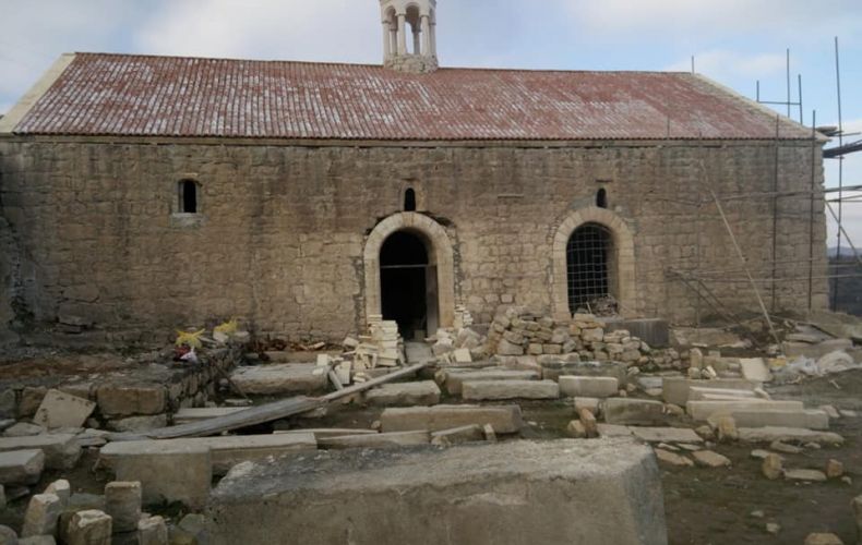 L’église Sourp Hovhannès de Dogh (Artsakh) datant du XIIIe siècle en cours de rénovation