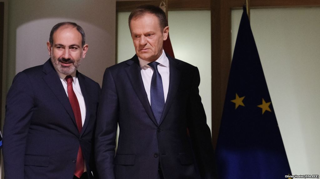 L’UE promet de renforcer son aide au « processus de réforme » en Arménie