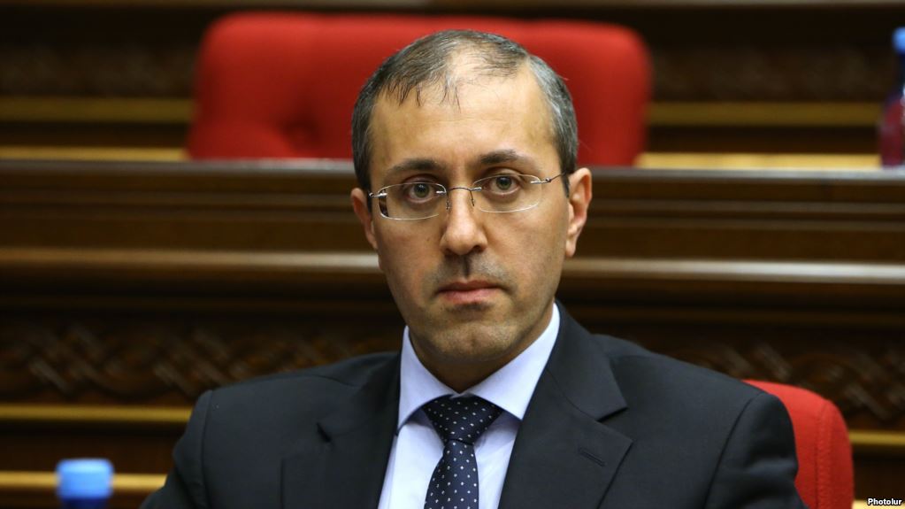Le Parlement rejette un candidat pour un poste à la Cour constitutionnelle