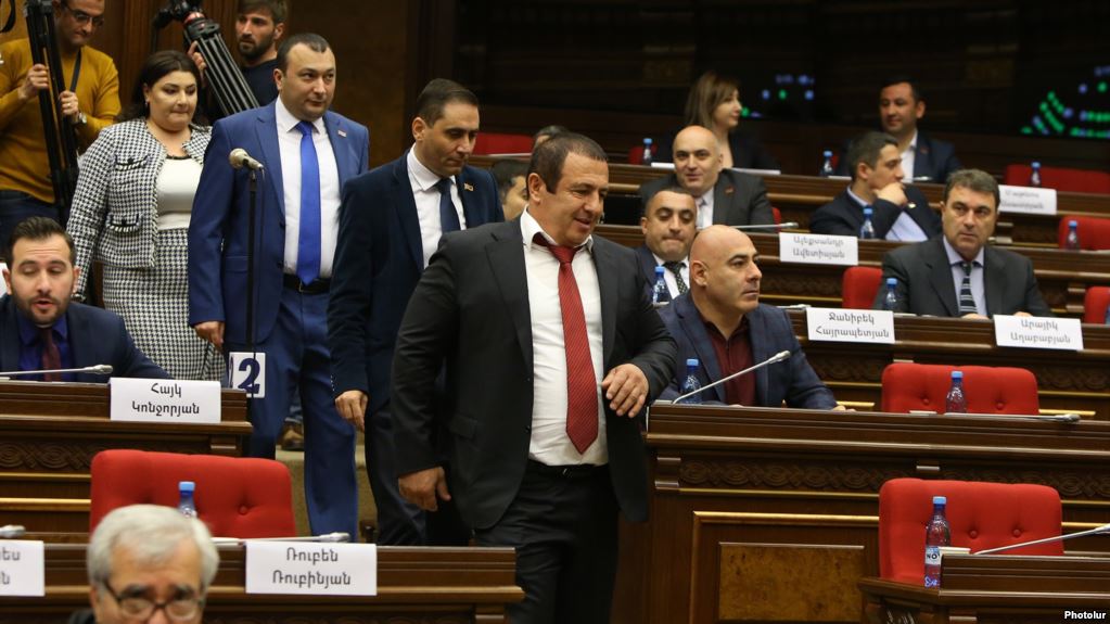 Gaguik Tsaroukian nie tout lien entre ses activités politiques et économiques