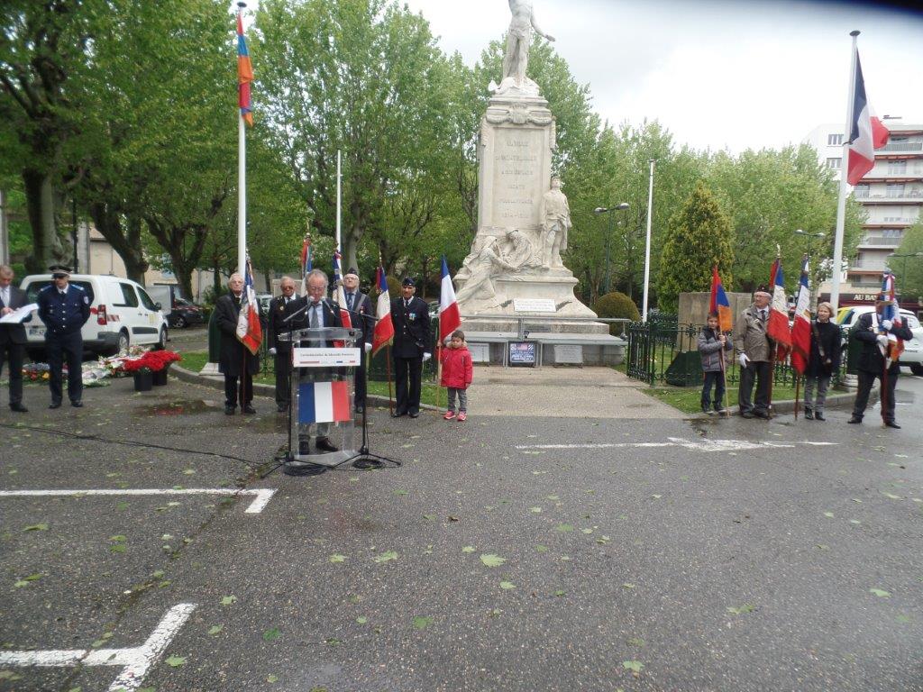 150 personnes ont commémoré le génocide des Arméniens