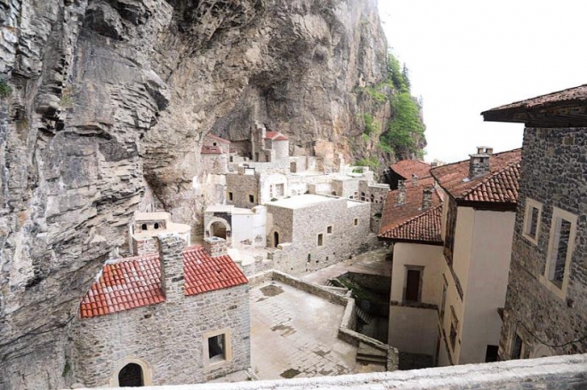 Une ancienne église arménienne dans le fort d’Ankara est mise en vente à 2 millions de dollars