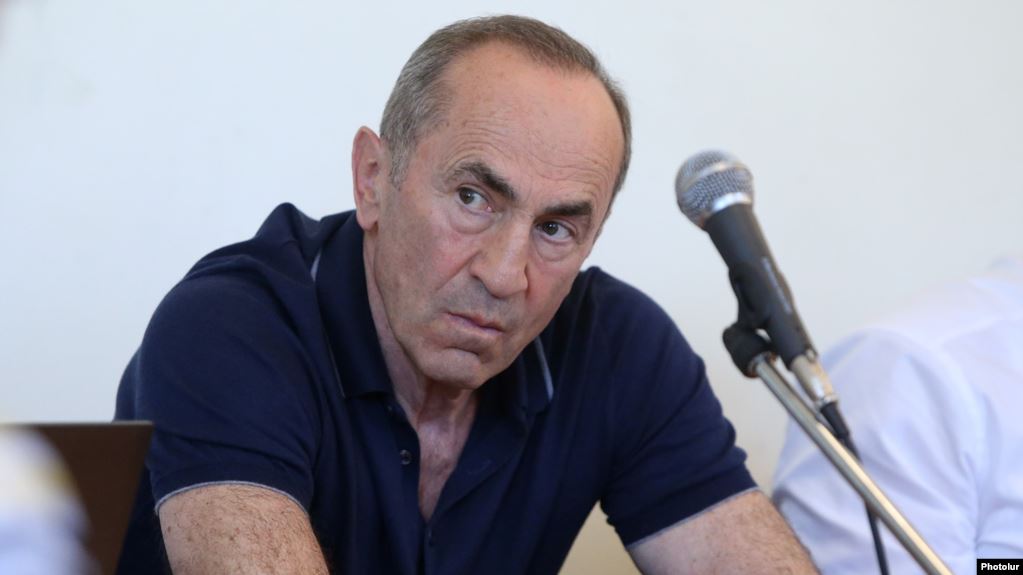 Kotcharian abandonne son procès en diffamation contre Pachinian