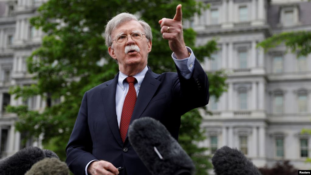 Bolton rencontre les ministres des Affaires étrangères azéri et arménien