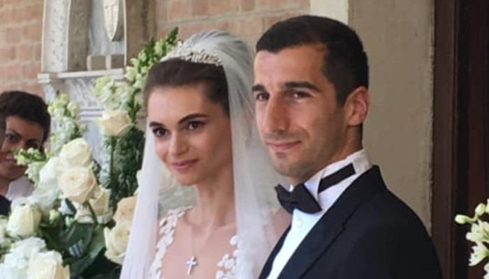 Henrikh Mkhitaryan en Lune de miel avec son épouse Betty Vardanyan aux Maldives