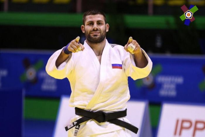 L’Arménien Arman Adamyan (100 kg) gagne pour la Russie la médaille d’or de judo lors des 2e Jeux européens