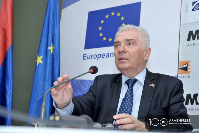 L’ambassadeur de l’UE, Piotr Switalski, ne voit pas de tendance à affaiblir le système judicaire