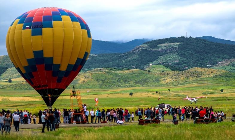 2e édition du meeting aérien et fête Artsakh Airfest ce samedi 24 août à l’aéroport de Stepanakert (Artsakh)