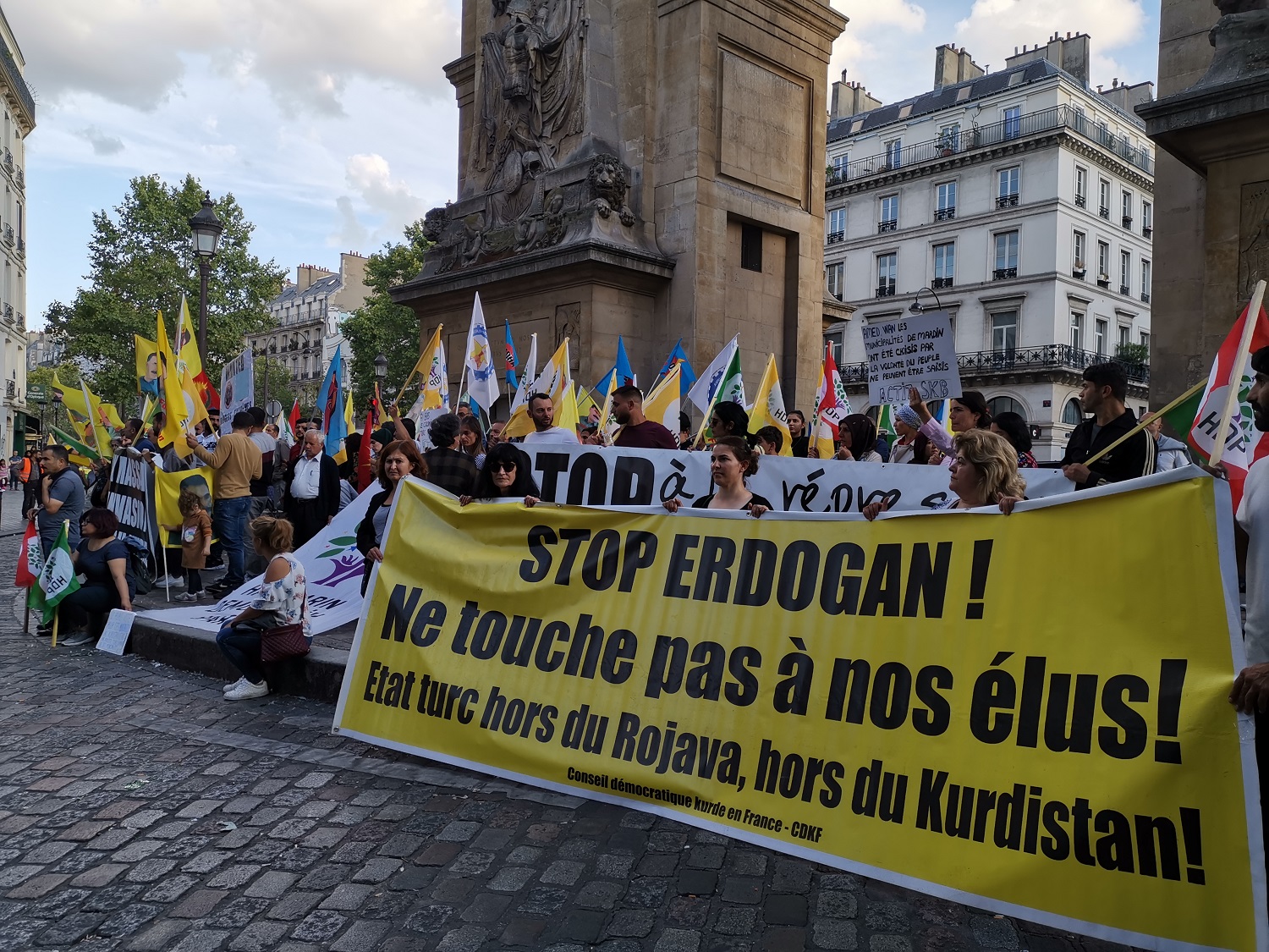 Saisie des Mairies kurdes par l’Etat turc