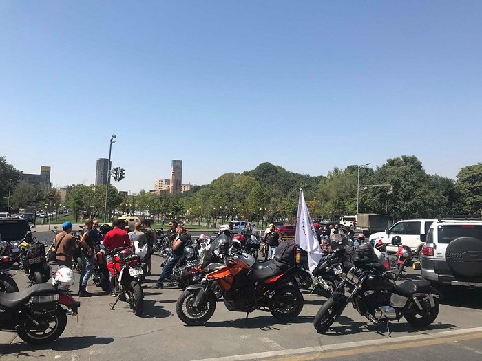 Rassemblement de bikers à Erévan, venus de nombreux pays