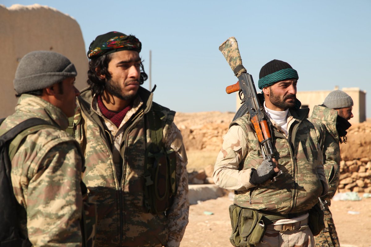 « Zone de sécurité » en Syrie: début du retrait des forces kurdes de la  frontière turque (Kurdes)
