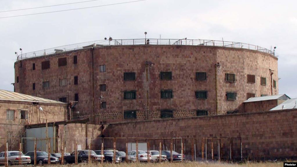 Des émeutes signalées dans plusieurs prisons