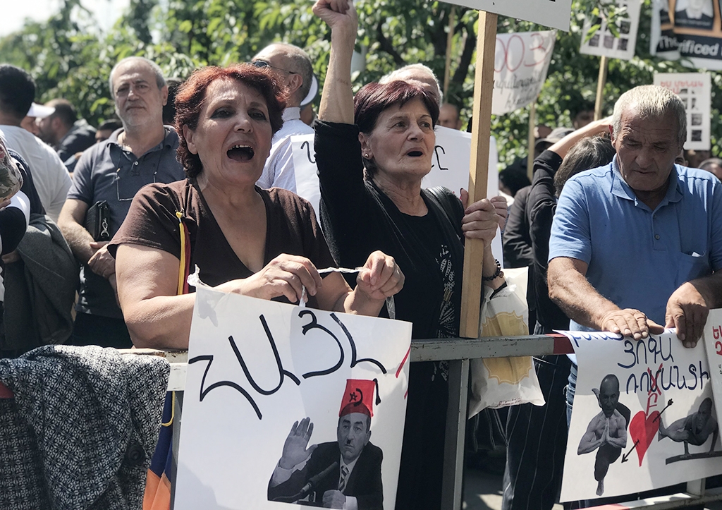 Le procès tant attendu de l&rsquo;ex-président arménien commence à Erevan
