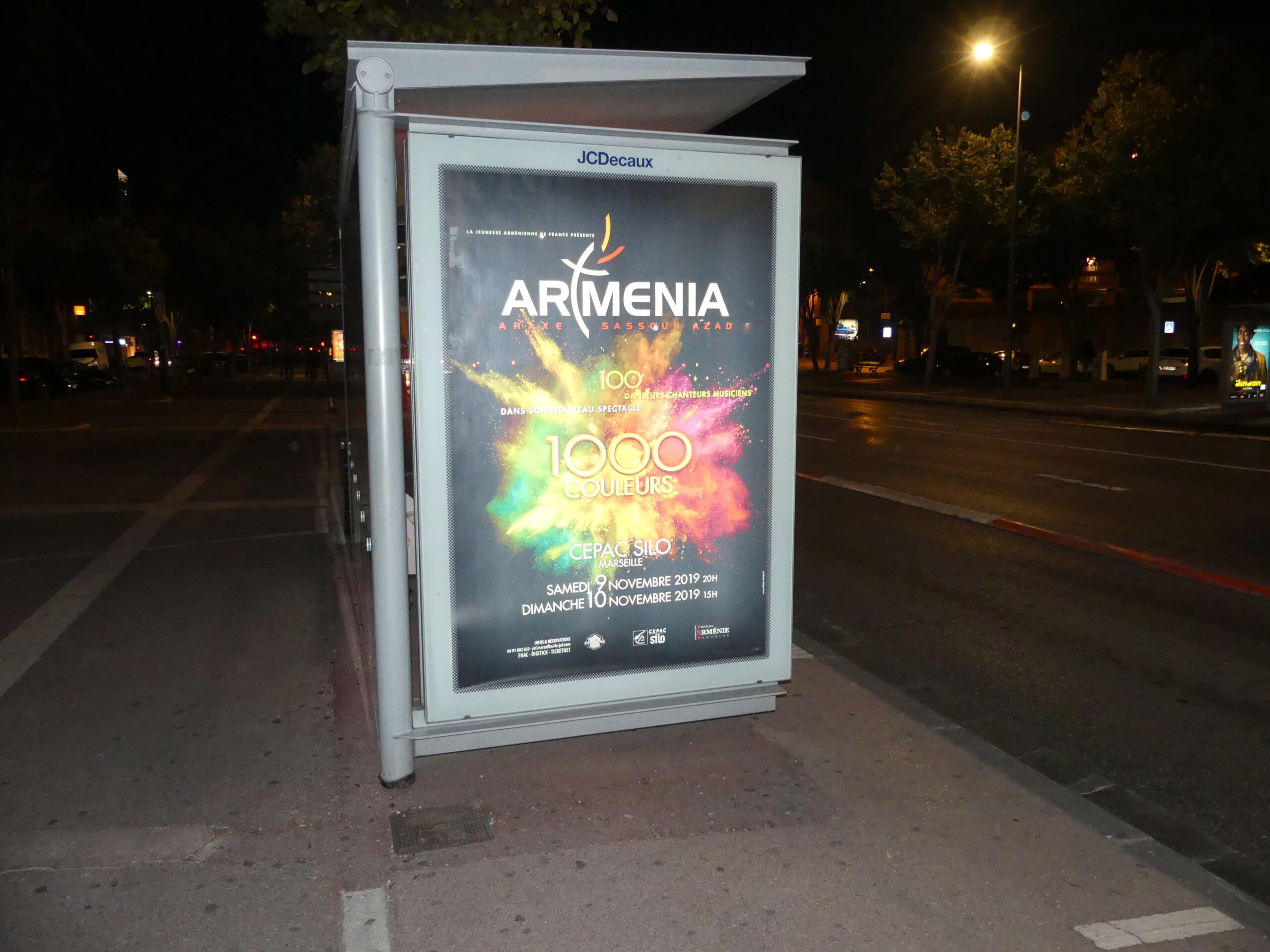 « 1000 couleurs » s&rsquo;affiche dans tout Marseille