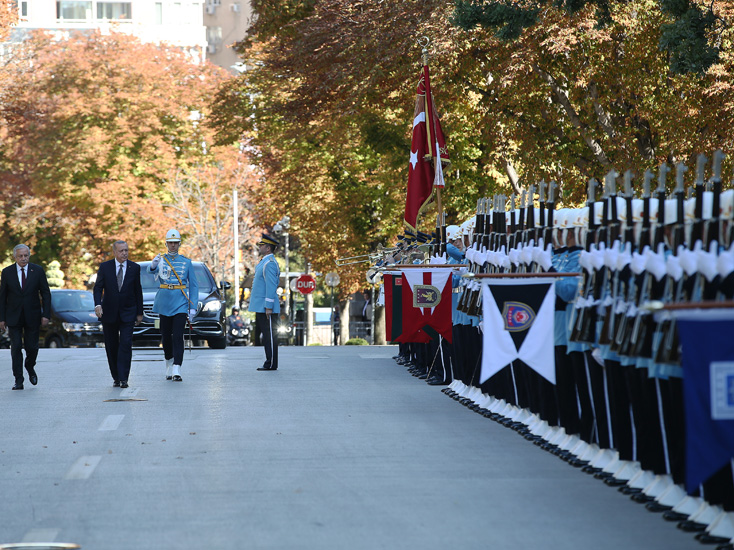 Erdogan réitère sa menace d&rsquo;intervention « sur terre et dans les airs »