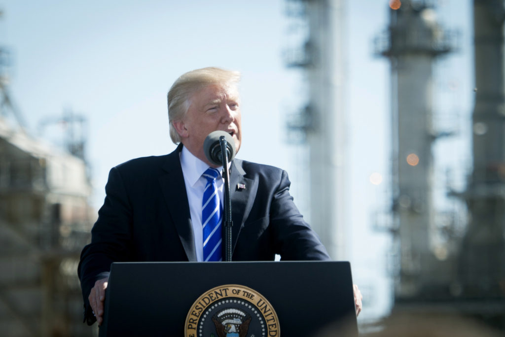 Trump se déchaîne contre la chef des démocrates