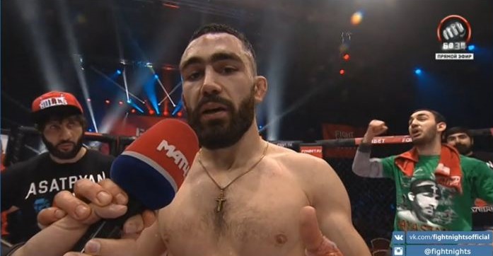 Vardan Asatryan le champion de MMA gagne sur les rings mais perd 200 000 dollars dans les jeux au casino