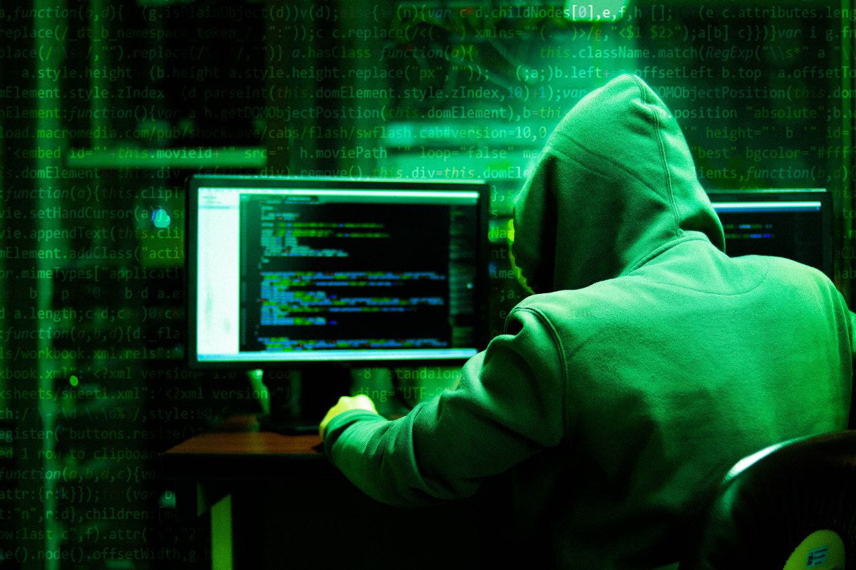 Des hackers piratent le site de Nikol Pachinian