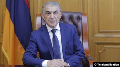 L’ancien président du Parlement Ara Babloyan est inculpé