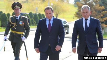Le ministre de la Défense russe, en visite en Arménie, salue cet « allié essentiel »