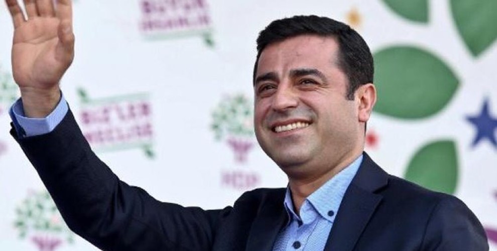 La Turquie assassine le leader kurde S.Demirtas