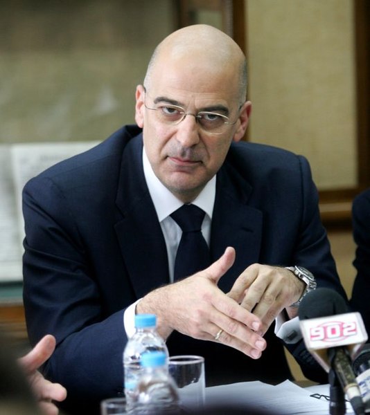 Accord Tripoli-Ankara : le chef de la diplomatie grecque chez Haftar puis  au Caire