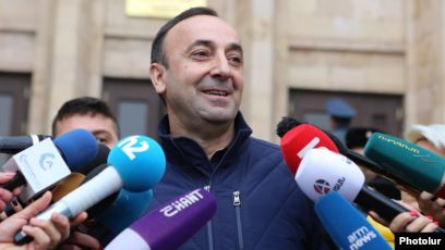 Hrayr Tovamasian accusé d’abus de pouvoir