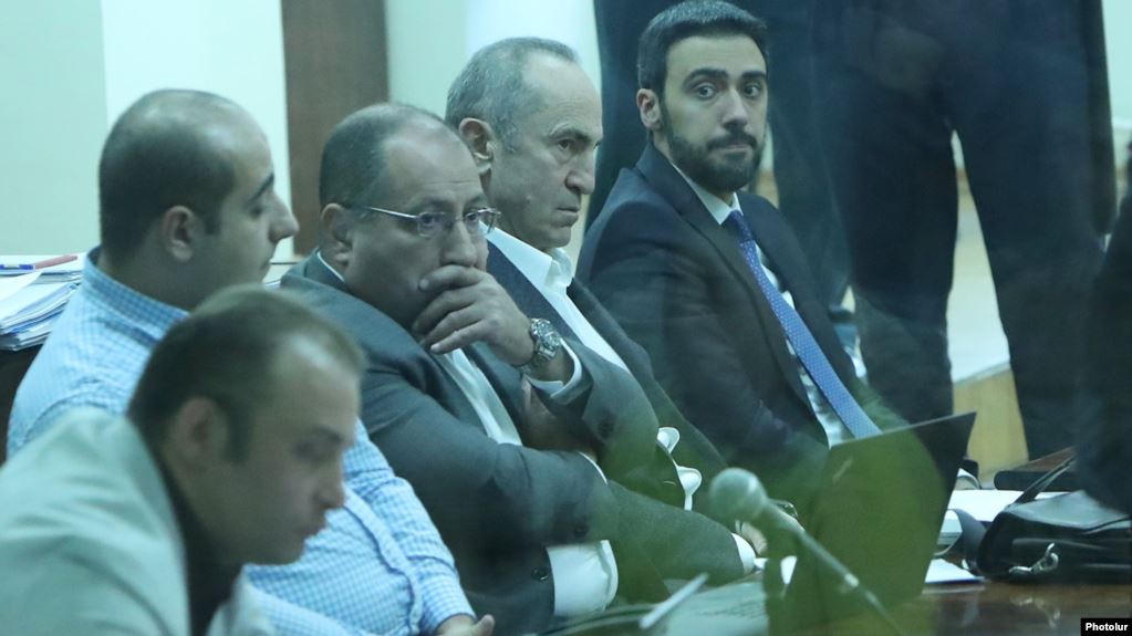 Les avocats de Kotcharian ont boycotté une audience à cause de menaces de mort présumées