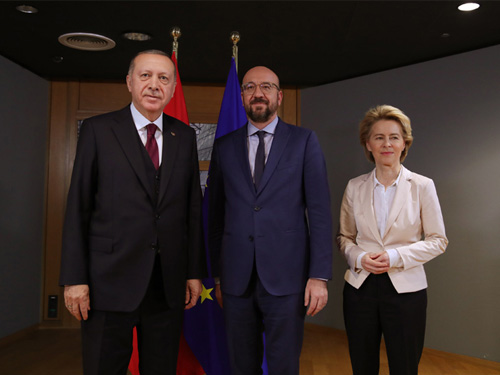 Ankara espère trouver un accord avec l&rsquo;UE d&rsquo;ici le 26 mars