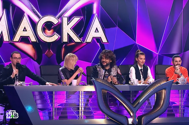 Garik Martirosyan, membre du jury de « Mask » à la télévision russe n’est pas amateur de thé azéri